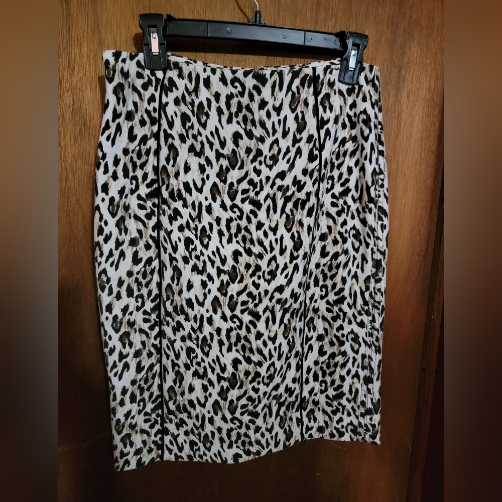 White House Black Market Animal Print Pencil Skirt